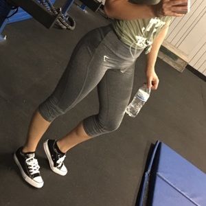 Gymshark sculpture crop leggings